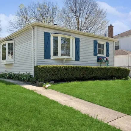Buy this 3 bed house on 1035 North Chicago Avenue in Arlington Heights, IL 60004
