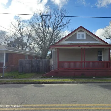 Buy this 2 bed house on 723 Harney Street in Elizabeth City, NC 27909