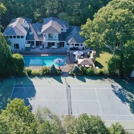 Rent this 6 bed house on 3 Rosebud Lane in Southampton, East Quogue
