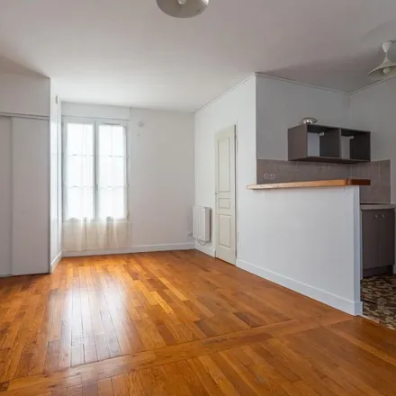 Rent this 1 bed apartment on 2 Rue du Docteur Verdié in 91290 Arpajon, France