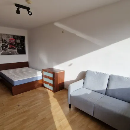 Rent this 1 bed apartment on Volmerswerther Straße 431 in 40221 Dusseldorf, Germany