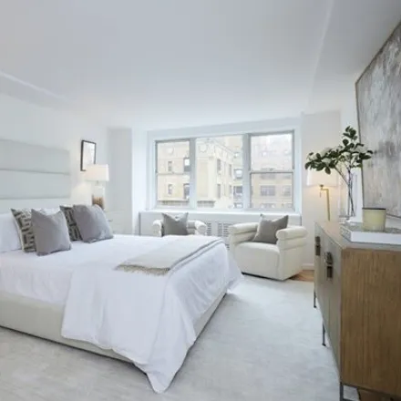 Image 6 - 11 East 86th Street, New York, NY 10028, USA - Apartment for sale