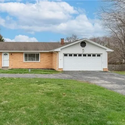 Buy this 3 bed house on 705 North Fairfield Road in Beavercreek, OH 45434