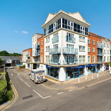 Rent this 2 bed apartment on Vale Farm Road in Horsell, GU21 6LF