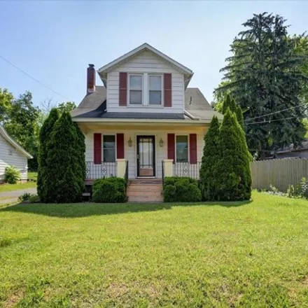Buy this 3 bed house on 3440 Wayne Road in New Franklin, Guilford Township