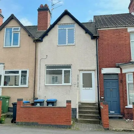 Rent this 3 bed townhouse on Rite Price Furniture in Market Street, Rugby