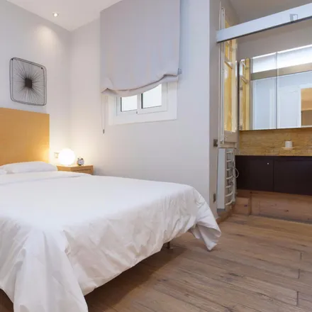 Rent this 2 bed apartment on Plaça de Ramon Berenguer el Gran in 2, 08001 Barcelona