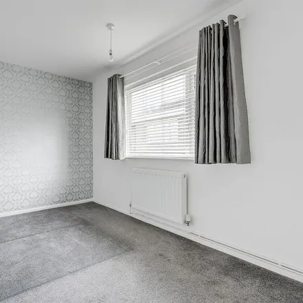 Image 5 - Hallam Grange Close, Sheffield, S10 4BN, United Kingdom - Apartment for rent