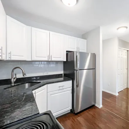 Rent this 1 bed condo on 905 Burnside Ave