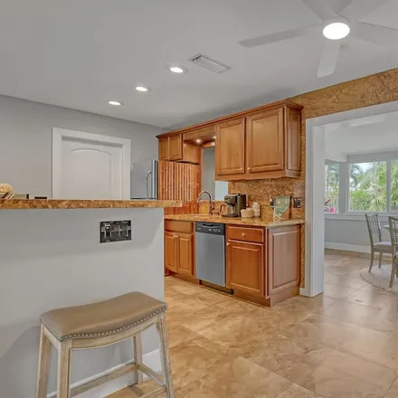 Rent this 2 bed house on North Palm Beach in FL, 33408