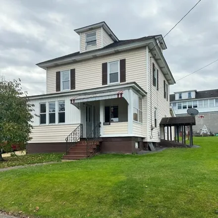 Buy this 3 bed house on 534 13th Street in Clearfield, PA 16830