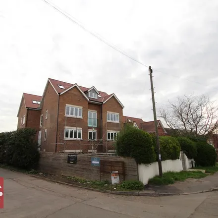 Rent this 2 bed apartment on Nazeing New Road in Lower Nazeing, EN10 6SS