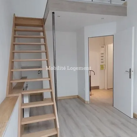Rent this 3 bed apartment on 541 Rue du Puits Rond in 45750 Saint-Pryvé-Saint-Mesmin, France