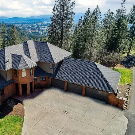 Buy this 6 bed house on 2369 East Packsaddle Drive in Kootenai County, ID 83815