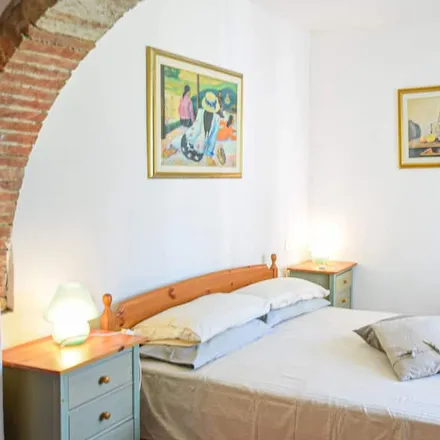 Rent this 2 bed apartment on Podere Sant'Agostino in Cooperativa Produttori Agricoli Pieve di S. Luce, Pieve di Santa Luce