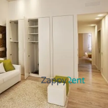 Image 2 - Via Dietro Pallone, 12, 37121 Verona VR, Italy - Apartment for rent