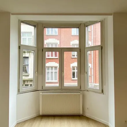 Rent this 1 bed apartment on Rue Gisbert Combaz - Gisbert Combazstraat 29 in 1060 Saint-Gilles - Sint-Gillis, Belgium