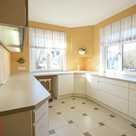 Rent this 3 bed apartment on Dijonstraße 23 in 28211 Bremen, Germany