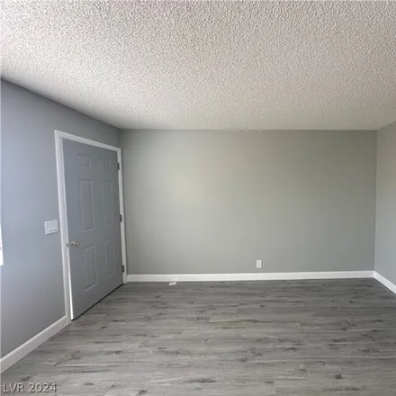 Image 3 - 1784 Cordoba Lane, Las Vegas, NV 89108, USA - Apartment for rent