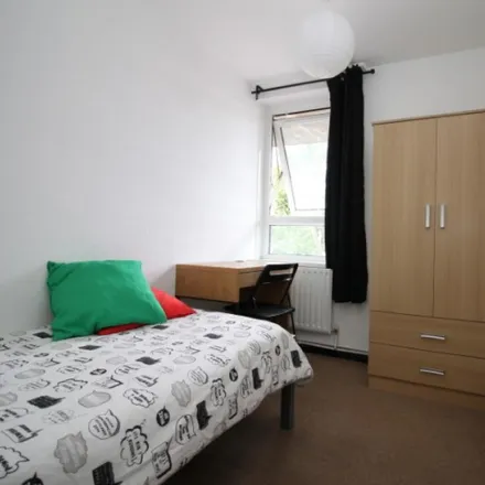 Image 4 - William Booth House, 1a Hind Grove, Bow Common, London, E14 6HT, United Kingdom - Room for rent