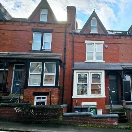 Image 1 - Back Manor Drive, Leeds, LS6 1GH, United Kingdom - Townhouse for rent