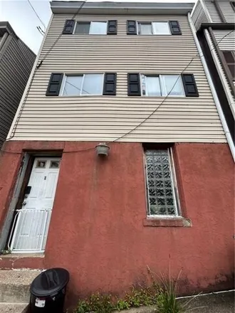 Buy this studio house on 2604 McCord Street in Pittsburgh, PA 15203