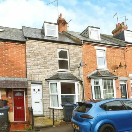 Buy this 3 bed townhouse on Castle Road in Woodford Halse, NN11 3WG