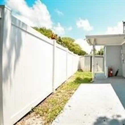 Image 4 - 7374 Royal Palm Drive, New Port Richey, FL 34652, USA - House for sale