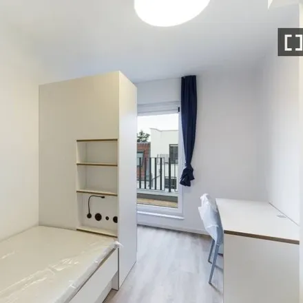 Rent this 3 bed room on Rathenaustraße 18 in 12459 Berlin, Germany