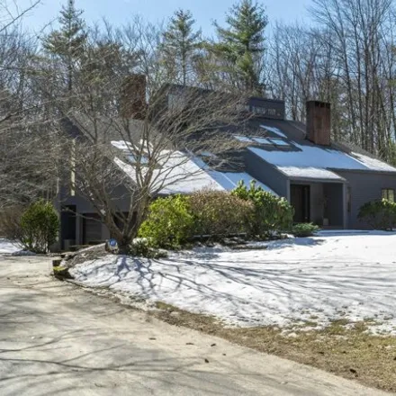 Buy this 4 bed house on 53 Waites Landing Rd in Falmouth, Maine