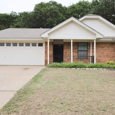 Buy this 3 bed house on 121 Guinevere Drive in Weatherford, TX 76086