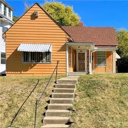 Buy this 2 bed house on 2927 Brooklyn Avenue in Kansas City, MO 64109