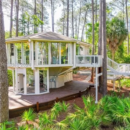 Buy this 2 bed house on Deer Island Road in Harbour Town, Hilton Head Island