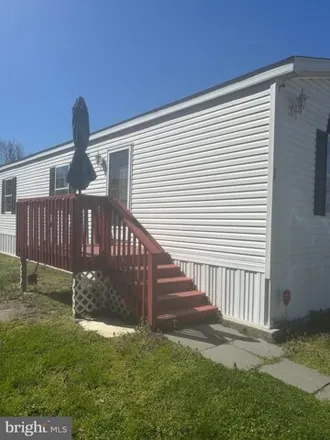 Buy this studio apartment on 337 North Virginia Avenue in Carneys Point Township, Salem County