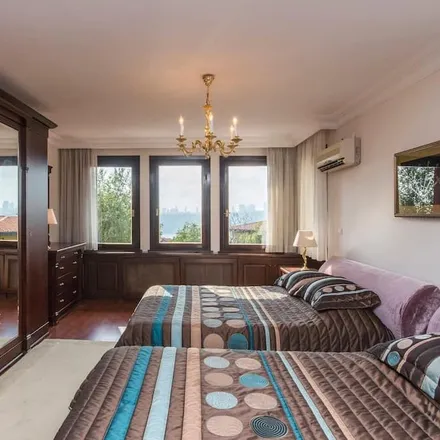 Rent this 4 bed house on Istanbul