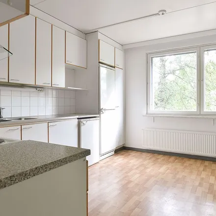 Image 3 - Laajakorvenkuja 6, 01620 Vantaa, Finland - Apartment for rent