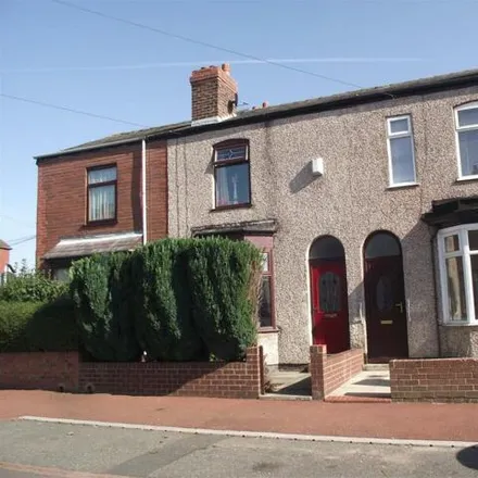 Rent this 3 bed townhouse on Sacred Heart Catholic Primary School in Selby Street, Whitecross