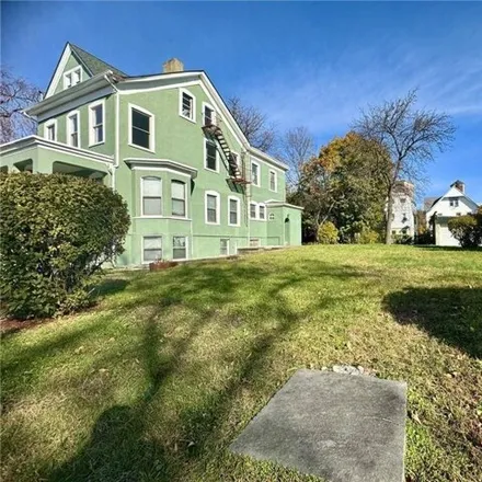 Image 3 - 217 South 10th Avenue, West Mount Vernon, City of Mount Vernon, NY 10550, USA - House for sale