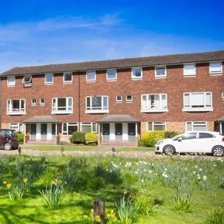 Rent this 2 bed room on 18 to 21 in Queens Court, Haywards Heath