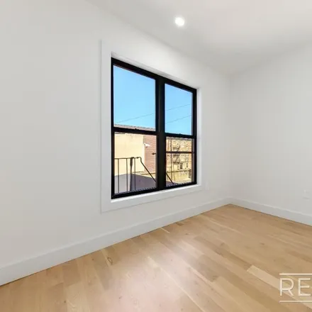 Image 2 - 662 Nostrand Avenue, New York, NY 11216, USA - House for rent