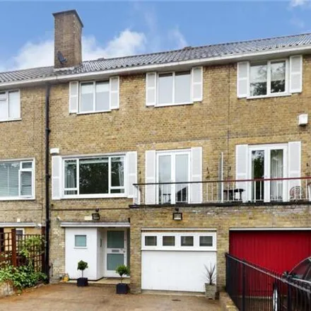 Image 3 - 34 Townshend Road, Primrose Hill, London, NW8 6LA, United Kingdom - Townhouse for rent