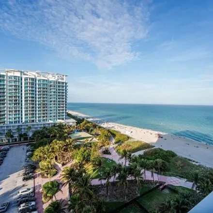 Image 1 - 6423 Collins Avenue, Miami Beach, FL 33141, USA - Condo for rent