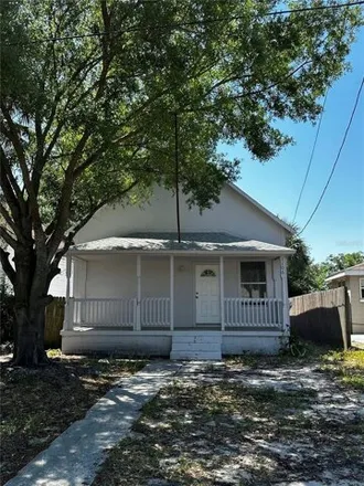 Buy this 3 bed house on 1106 West La Salle Street in Tampa, FL 33607