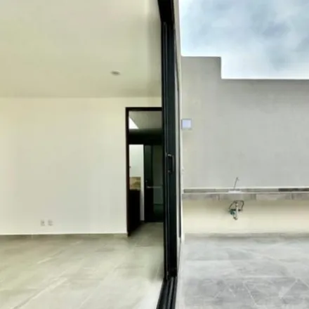 Rent this studio apartment on Calle Camelinas in Delegación Félix Osores, 76100