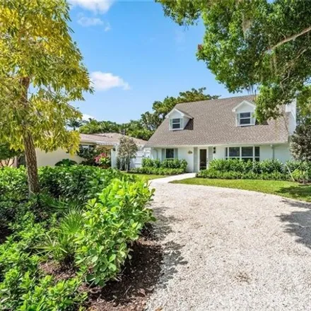 Image 2 - 2435 10th Street North, Naples, FL 34103, USA - House for sale
