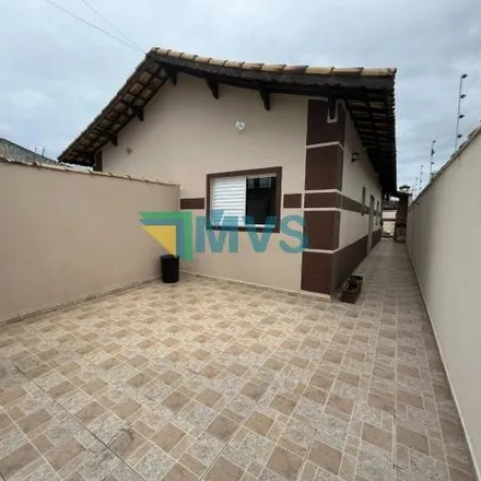 Buy this 2 bed house on Avenida Engenheiro Pedro Walmore de Araújo in Cidade Santa Júlia, Itanhaem - SP