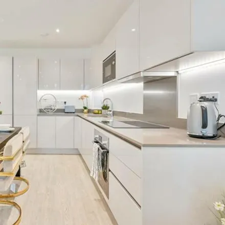 Buy this 1 bed apartment on 1 George Street in London, W7 3TA