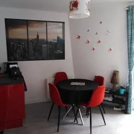 Rent this 1 bed apartment on 20 Place de l'Étape in 78200 Mantes-la-Jolie, France