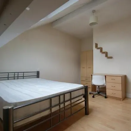 Image 5 - Back Mayville Street, Leeds, LS6 1ND, United Kingdom - Room for rent