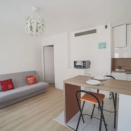 Rent this 1 bed apartment on 170 Boulevard de l'Europe in 76100 Rouen, France